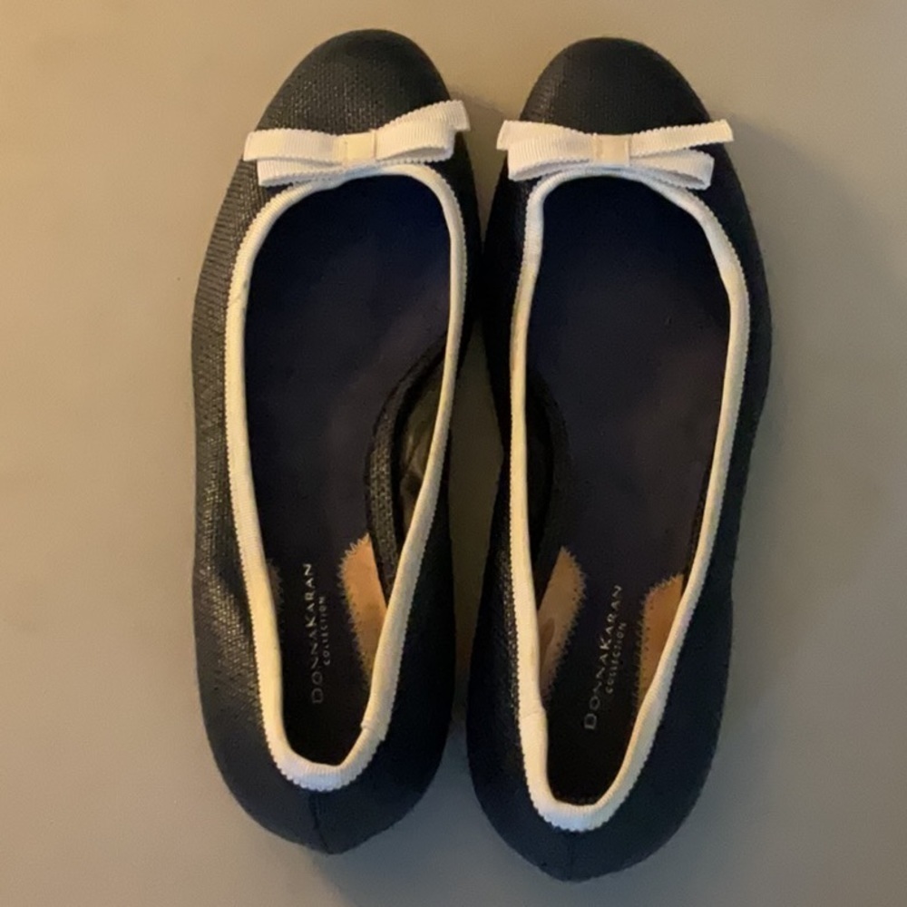 EUC woman’s DONNA KARAN flats